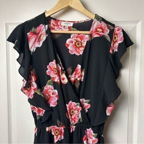 Umgee Black Floral Surplice Ruffle Short Sleeve Casual Shorts Romper Size Medium - Picture 8 of 10
